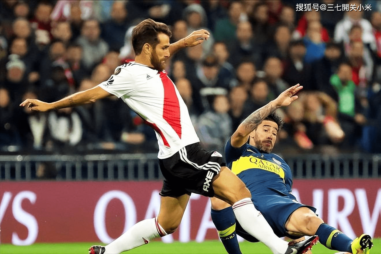 包含法国杯冲刺阶段再迎强敌；上海海港主帅复盘；主帅态度：气氛紧张；临场指挥获称赞的词条