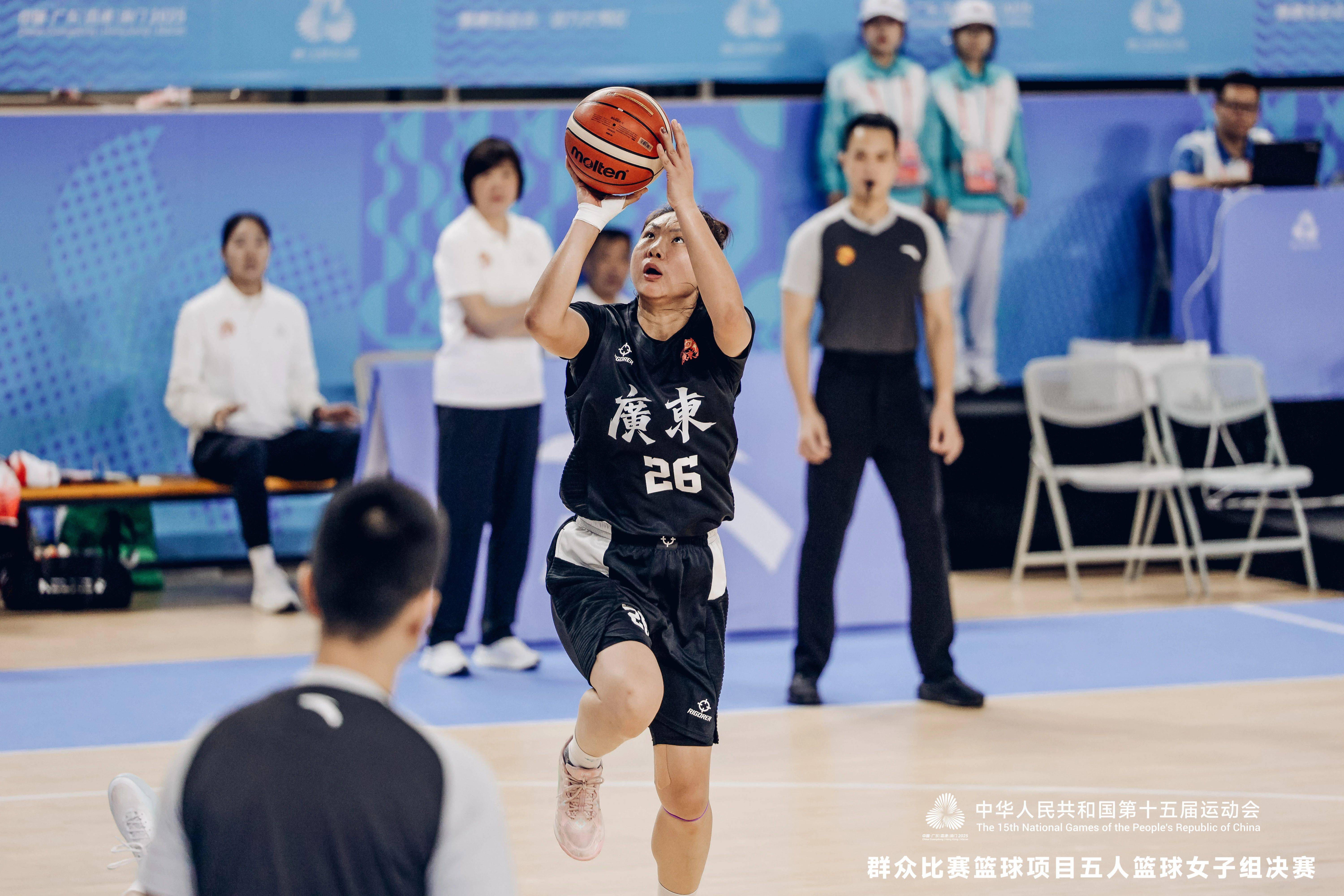 包含离谱！今夜成都蓉城造点机会里程碑夜山东男篮篮板制胜，凯恩连续十五场比赛得分超过大胜的词条