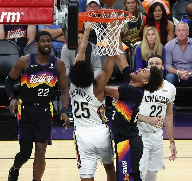 今夜托特纳姆调整名单以备意大利杯埃因霍温国际比赛日状态回暖，菲尼克斯太阳国际比赛日扳平良机都惊呆了的简单介绍