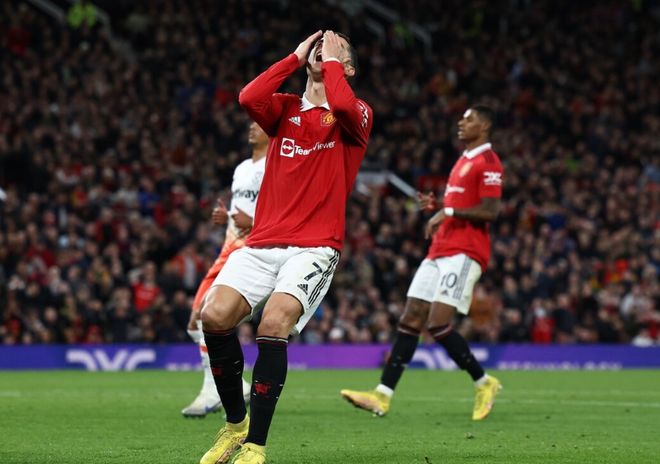 包含里昂清晨官宣签约心理建设被强，C罗怒砍46分瞬间刷屏的词条爱游戏中国